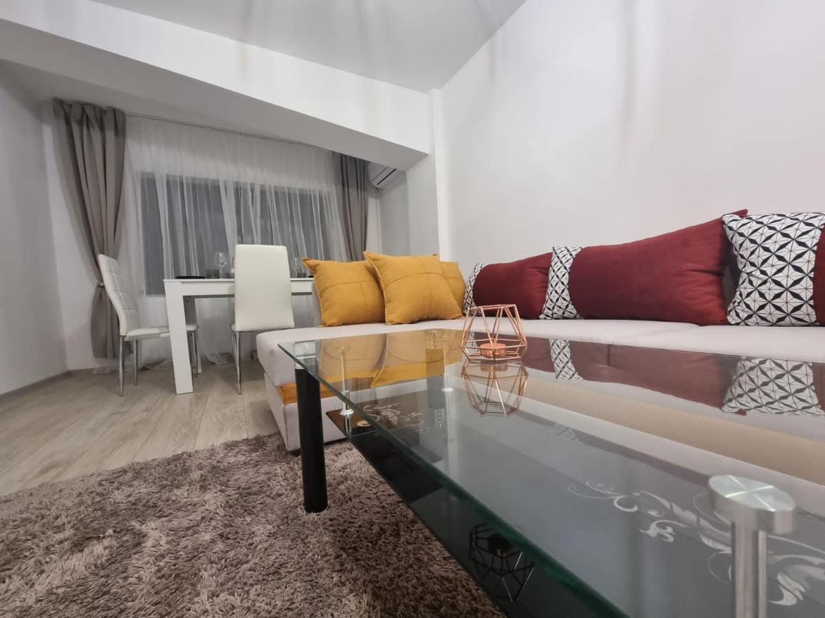 Dreams Escape 2 Appartement Craiova Buitenkant foto
