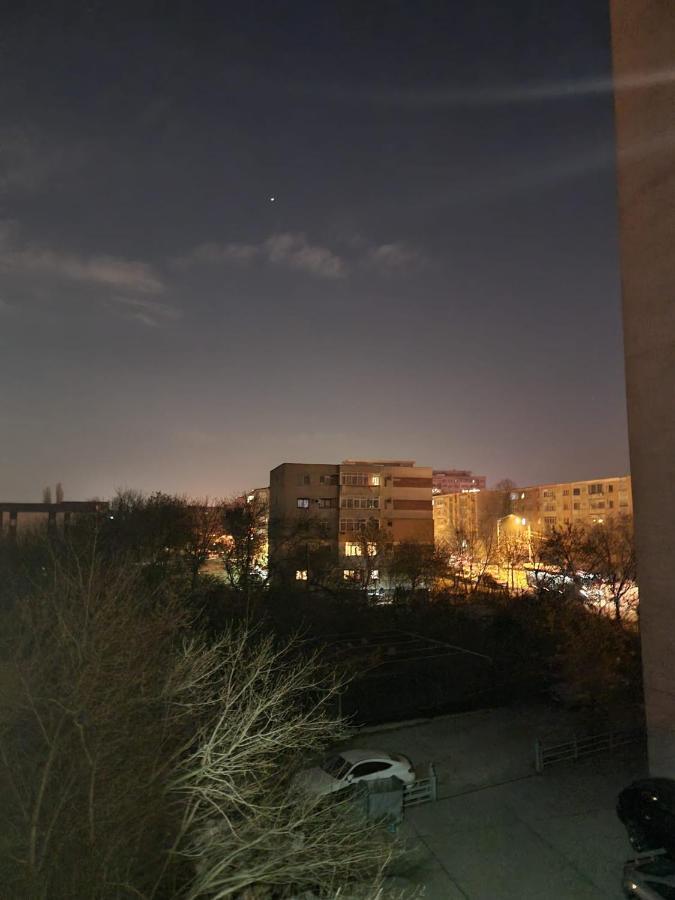 Dreams Escape 2 Appartement Craiova Buitenkant foto